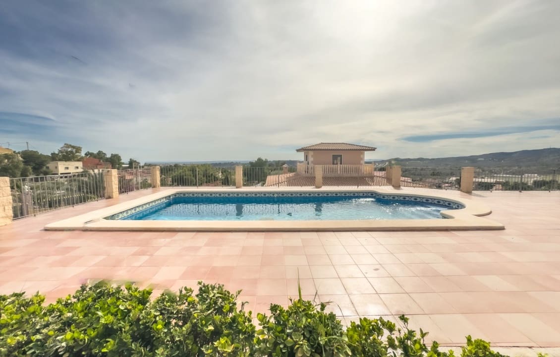 3 bedroom Villa for rent in Aspe with pool - € 1,400 (Ref: 9443655)