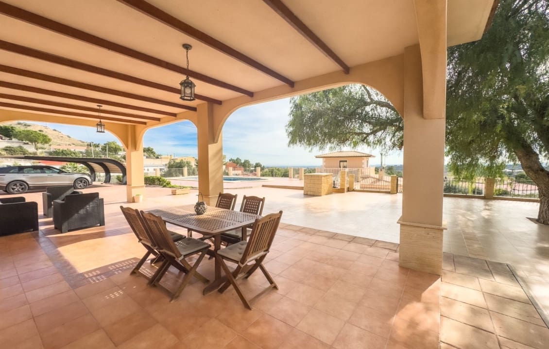 3 bedroom Villa for rent in Aspe with pool - € 1,400 (Ref: 9443655)