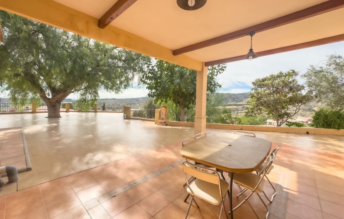 3 bedroom Villa for rent in Aspe with pool - € 1,400 (Ref: 9443655)