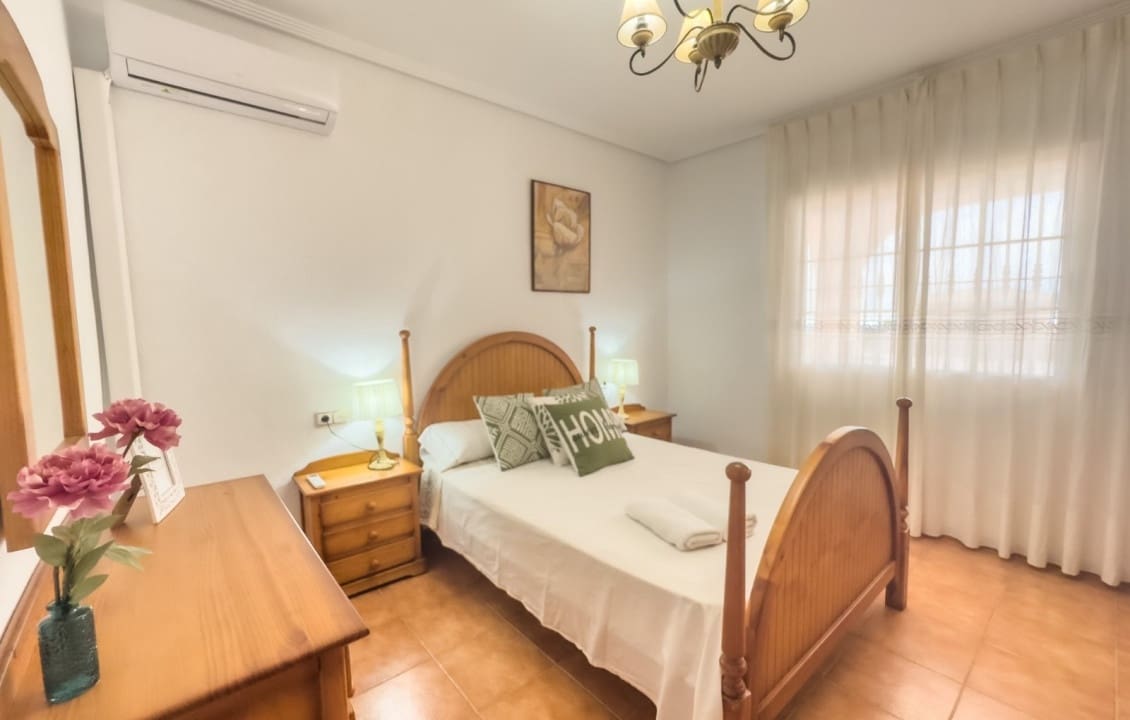 3 bedroom Villa for rent in Aspe with pool - € 1,400 (Ref: 9443655)