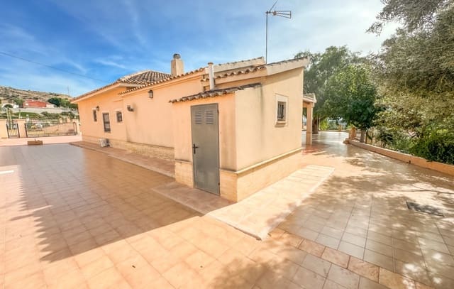 3 bedroom Villa for rent in Aspe with pool - € 1,400 (Ref: 9443655)