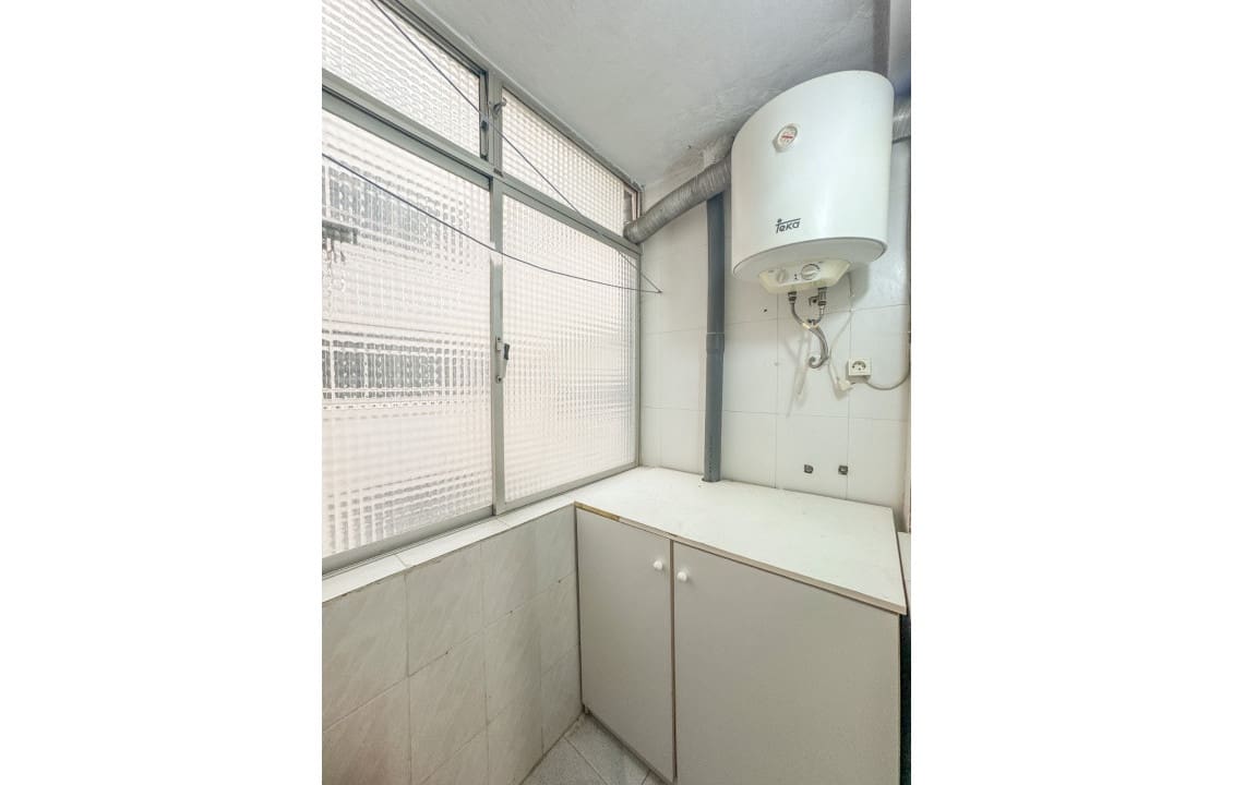 4 bedroom Apartment for rent in Santa Pola - € 800 (Ref: 9489964)