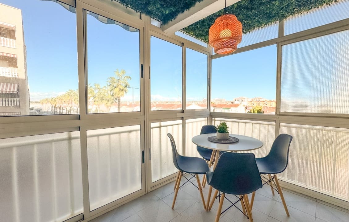 4 bedroom Apartment for rent in Santa Pola - € 800 (Ref: 9489964)