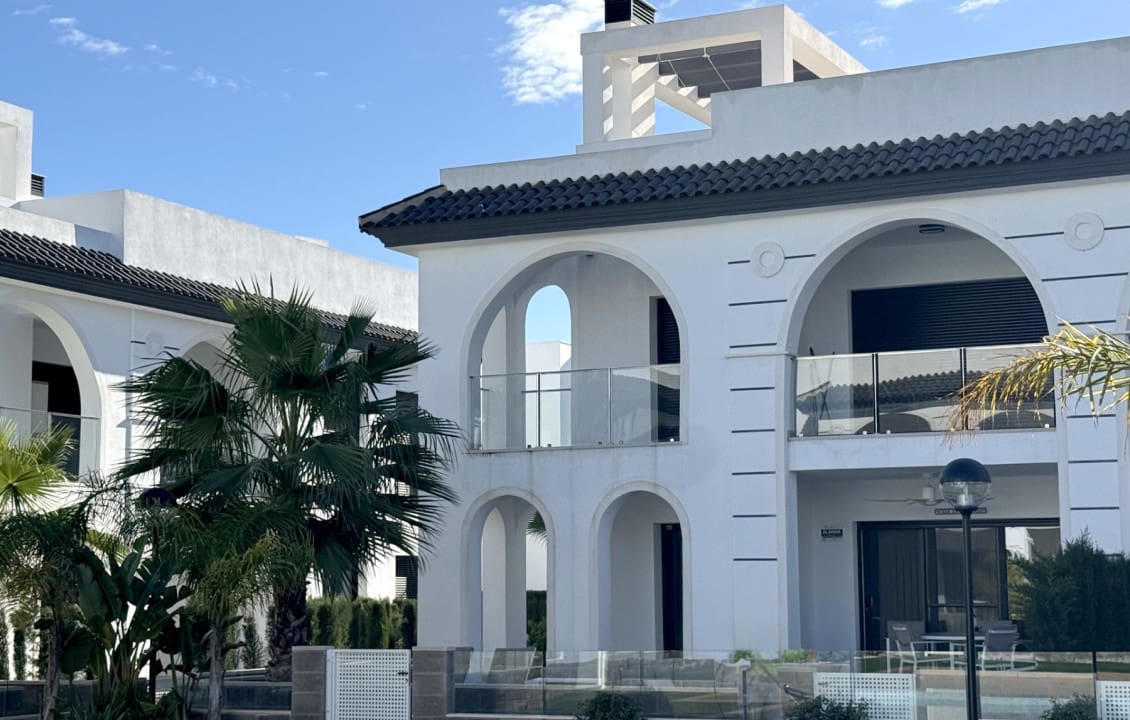 2 bedroom Apartment for sale in Dona Pepa with pool - € 295,000 (Ref: 9499857)