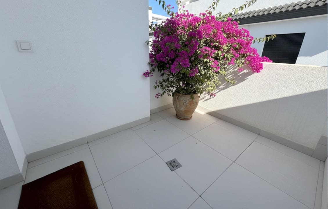 2 bedroom Apartment for sale in Dona Pepa with pool - € 295,000 (Ref: 9499857)