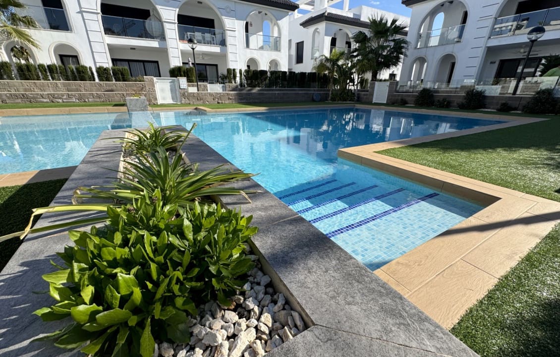 2 bedroom Apartment for sale in Dona Pepa with pool - € 295,000 (Ref: 9499857)