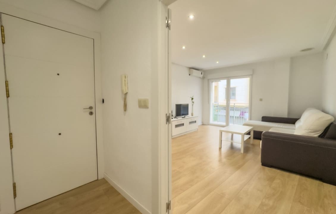 3 makuuhuone Huoneisto vuokrattavana paikassa Elche / Elx - 850 € (Ref: 9521415)