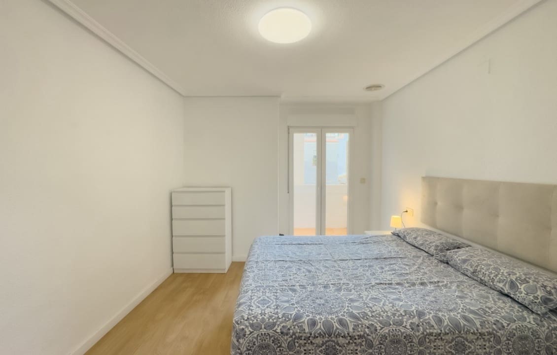 3 makuuhuone Huoneisto vuokrattavana paikassa Elche / Elx - 850 € (Ref: 9521415)