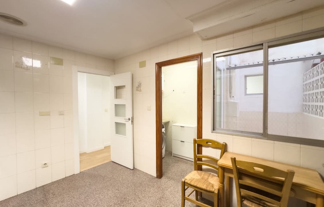 3 makuuhuone Huoneisto vuokrattavana paikassa Elche / Elx - 850 € (Ref: 9521415)