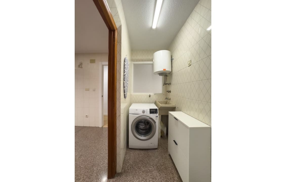 3 makuuhuone Huoneisto vuokrattavana paikassa Elche / Elx - 850 € (Ref: 9521415)