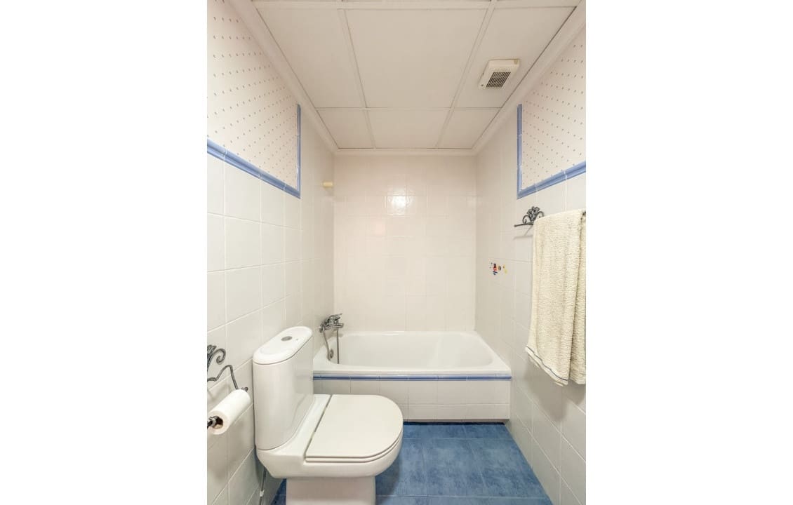 3 quarto Apartamento para arrendar em Elche / Elx - 950 € (Ref: 9523796)