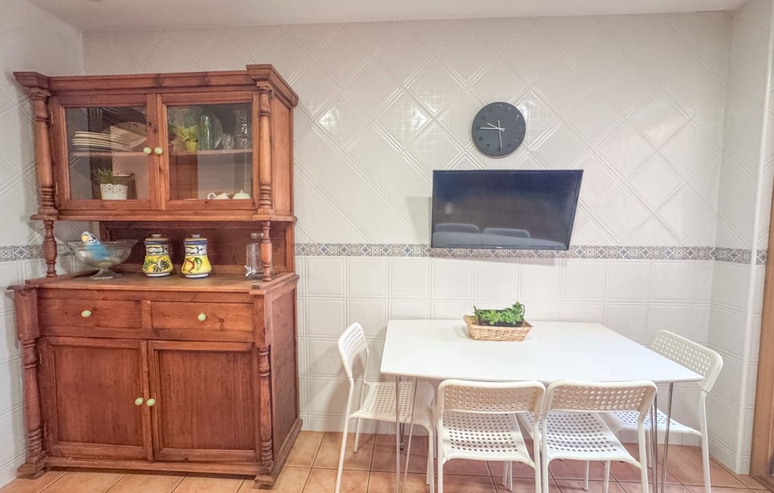 3 quarto Apartamento para arrendar em Elche / Elx - 950 € (Ref: 9523796)