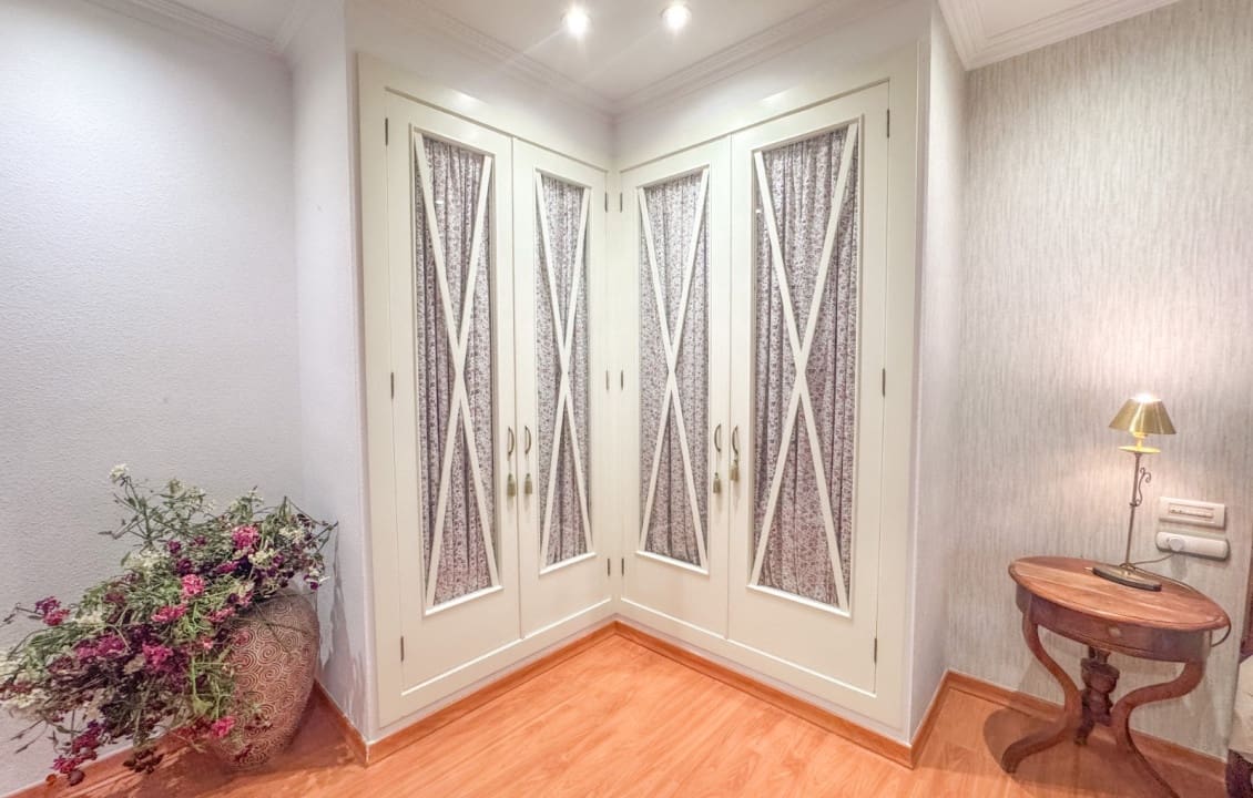 3 quarto Apartamento para arrendar em Elche / Elx - 950 € (Ref: 9523796)