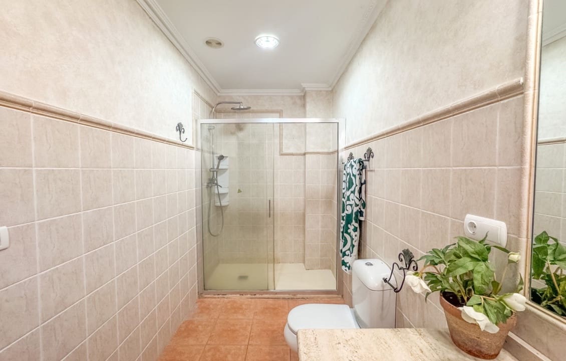 3 quarto Apartamento para arrendar em Elche / Elx - 950 € (Ref: 9523796)