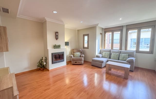 3 quarto Apartamento para arrendar em Centro, Elche / Elx - 950 € (Ref: 9523796)