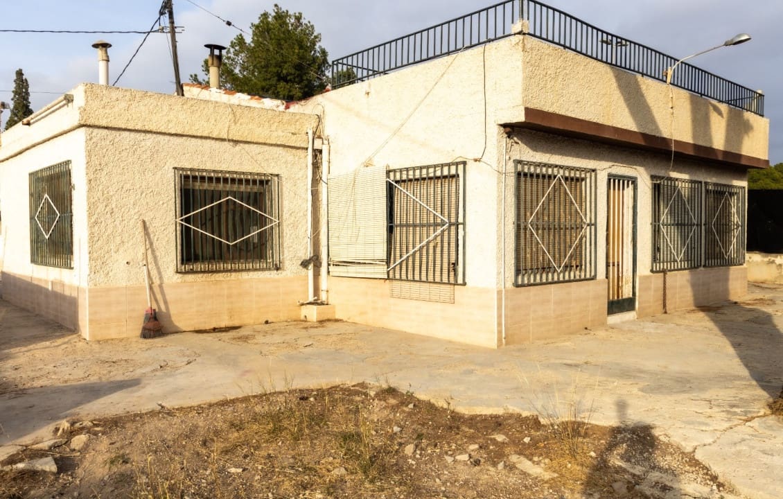 3 chambre Villa/Maison à vendre à Elche / Elx avec piscine - 128 000 € (Ref: 9524828)