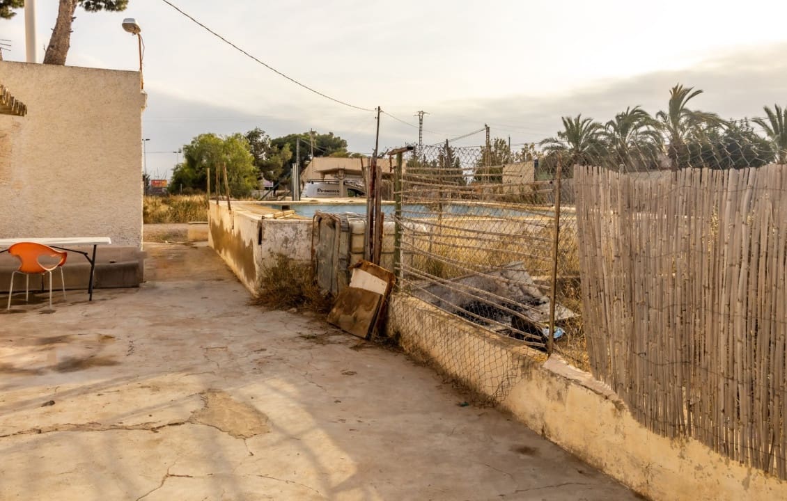 3 chambre Villa/Maison à vendre à Elche / Elx avec piscine - 128 000 € (Ref: 9524828)