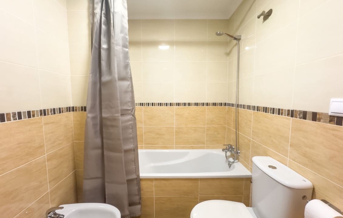 2 Zimmer Apartment zu vermieten in Daya Nueva mit Pool - 680 € (Ref: 9579170)