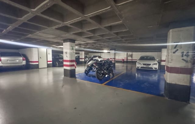 Garasje til salgs i Centro, Elche / Elx - € 40 000 (Ref: 9663328)