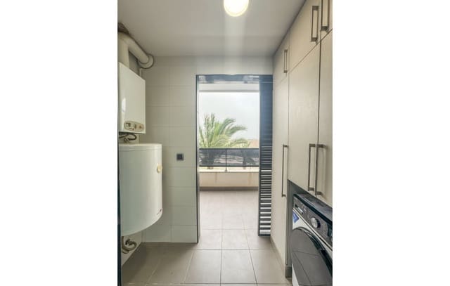 3 slaapkamer Appartement te huur in Nou Altabix, Elche / Elx met zwembad - € 1.300 (Ref: 9665530)