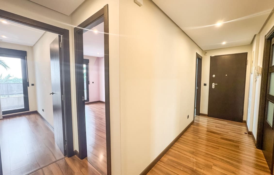 3 slaapkamer Appartement te huur in Elche / Elx met zwembad - € 1.300 (Ref: 9665530)