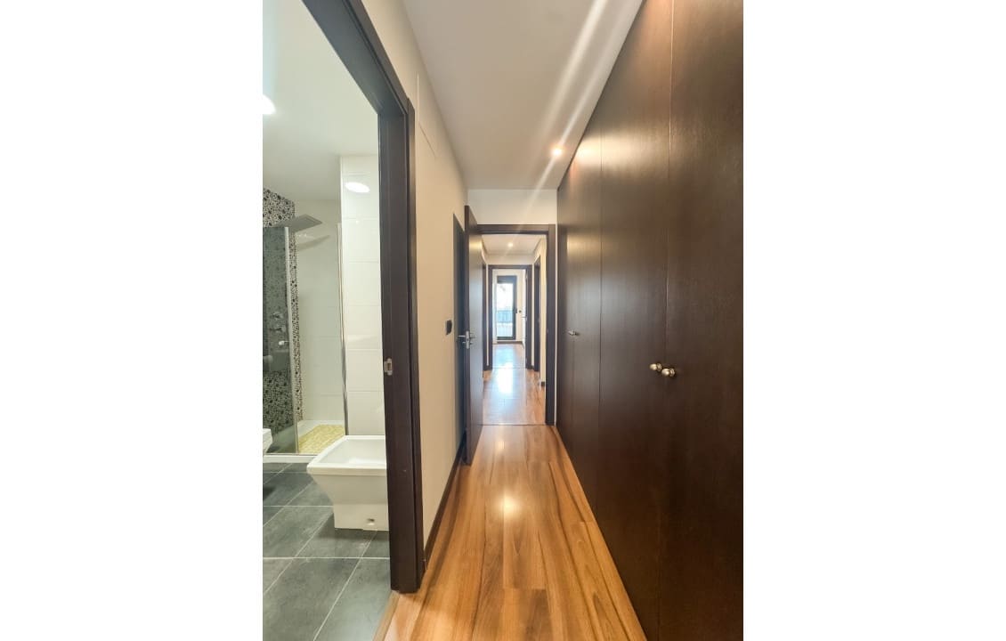 3 slaapkamer Appartement te huur in Elche / Elx met zwembad - € 1.300 (Ref: 9665530)