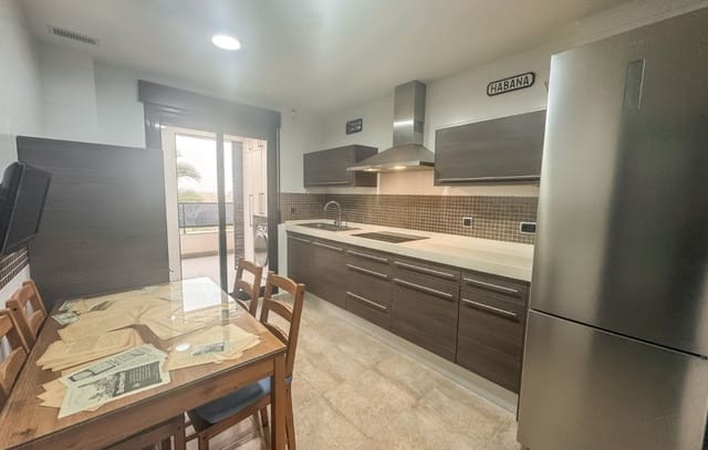 3 slaapkamer Appartement te huur in Nou Altabix, Elche / Elx met zwembad - € 1.300 (Ref: 9665530)