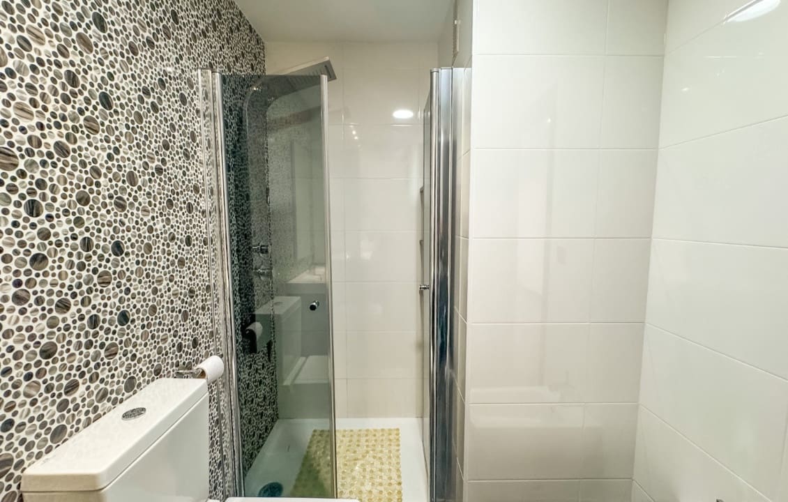 3 slaapkamer Appartement te huur in Elche / Elx met zwembad - € 1.300 (Ref: 9665530)