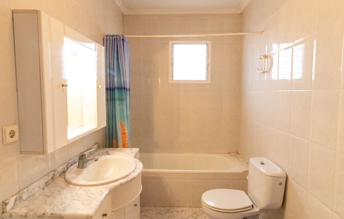 9 quarto Moradia para venda em Elche / Elx com piscina - 360 000 € (Ref: 9687245)