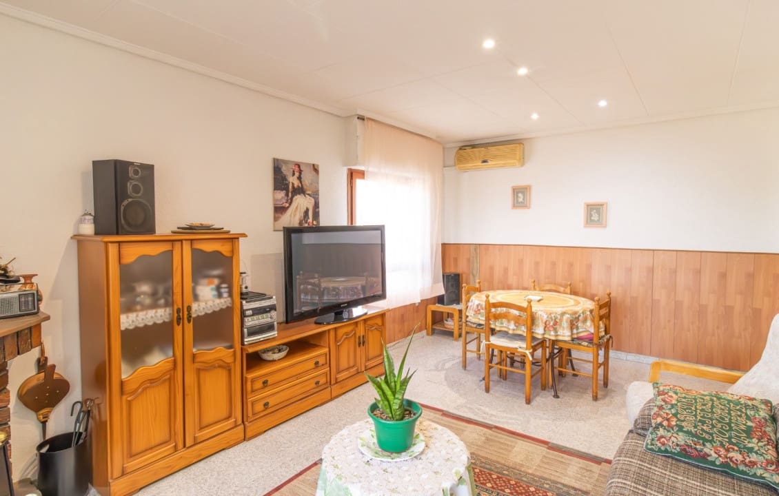 9 quarto Moradia para venda em Elche / Elx com piscina - 360 000 € (Ref: 9687245)