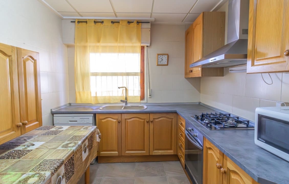 9 quarto Moradia para venda em Elche / Elx com piscina - 360 000 € (Ref: 9687245)