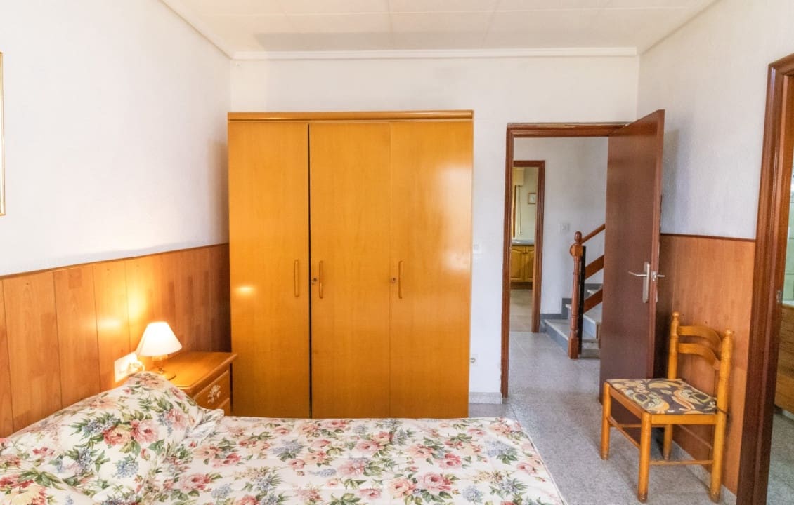 9 quarto Moradia para venda em Elche / Elx com piscina - 360 000 € (Ref: 9687245)