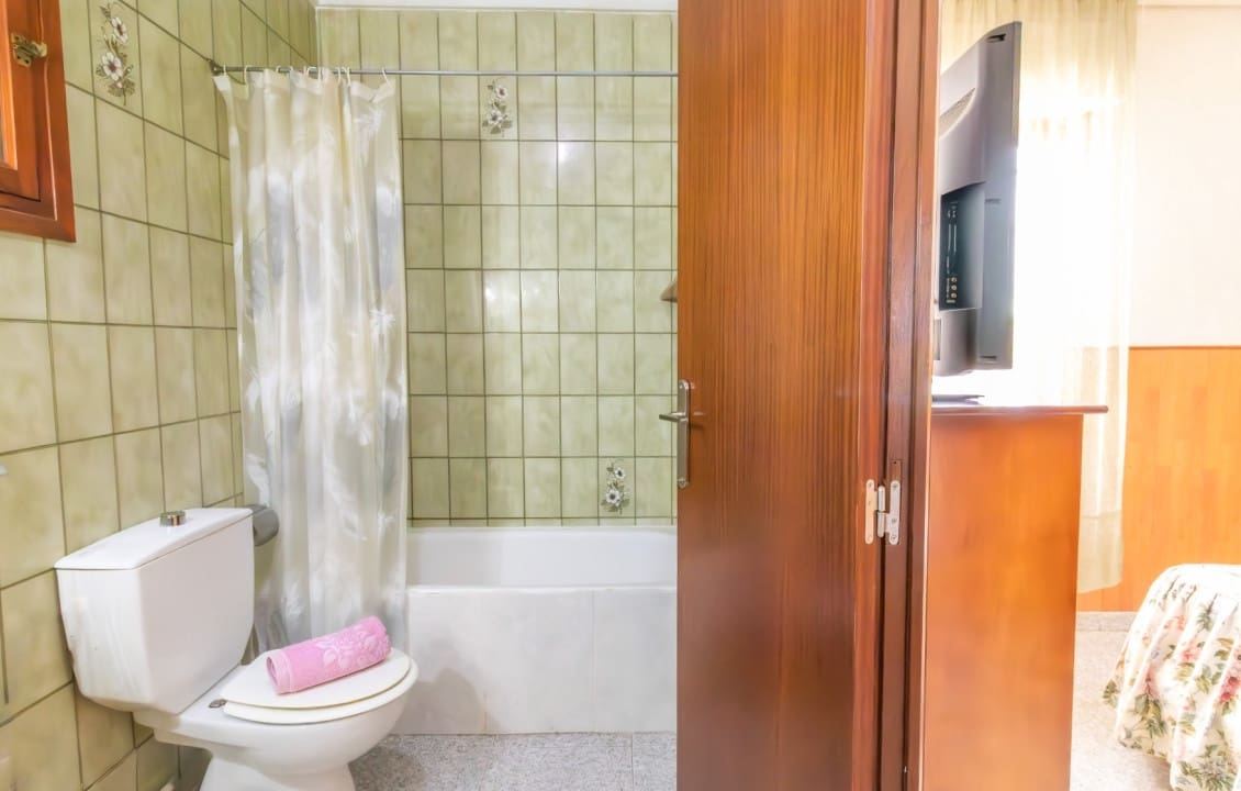 9 quarto Moradia para venda em Elche / Elx com piscina - 360 000 € (Ref: 9687245)