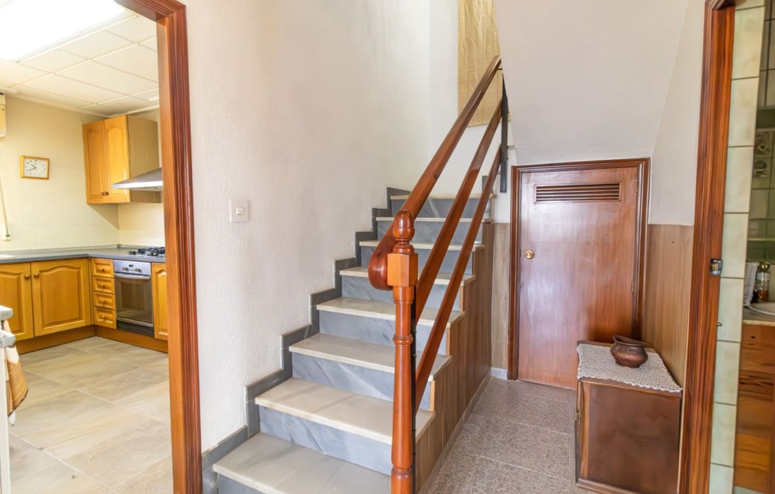 9 quarto Moradia para venda em Elche / Elx com piscina - 360 000 € (Ref: 9687245)