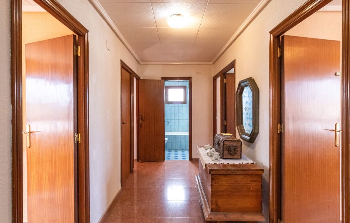 9 quarto Moradia para venda em Elche / Elx com piscina - 360 000 € (Ref: 9687245)