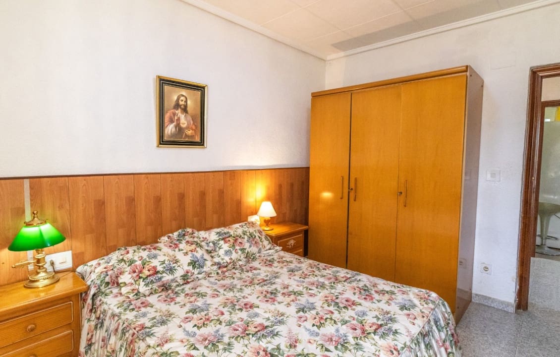 9 quarto Moradia para venda em Elche / Elx com piscina - 360 000 € (Ref: 9687245)