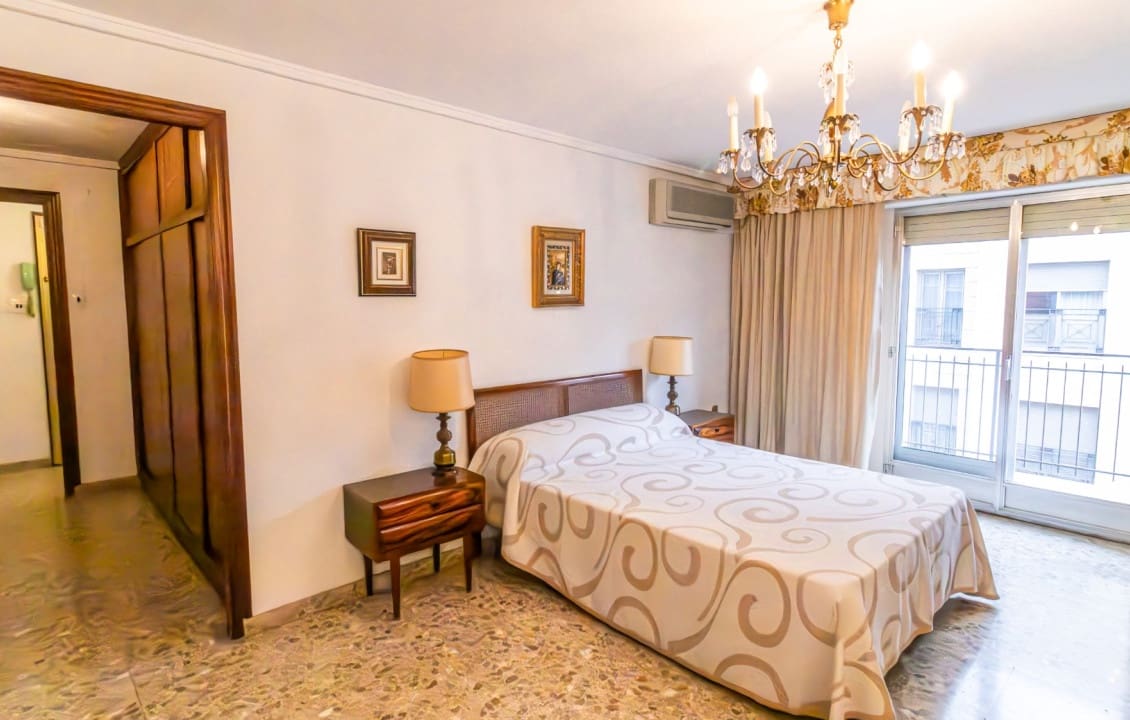 8 bedroom Apartment for sale in Elche / Elx - € 399,000 (Ref: 9687360)