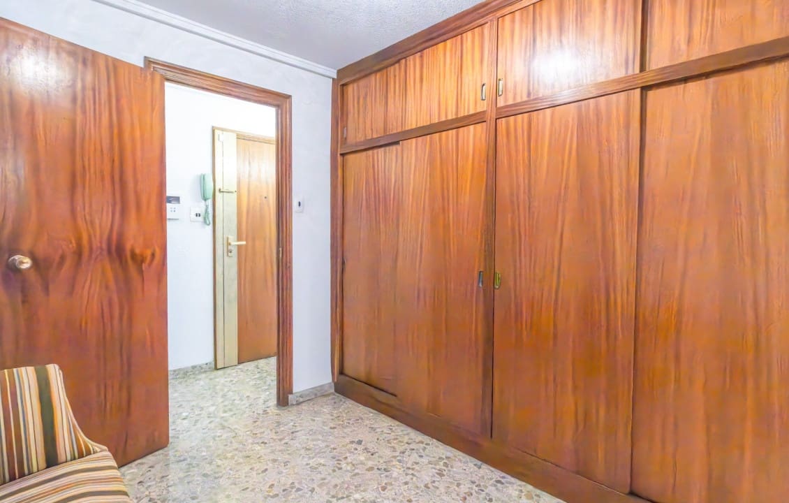 8 bedroom Apartment for sale in Elche / Elx - € 399,000 (Ref: 9687360)