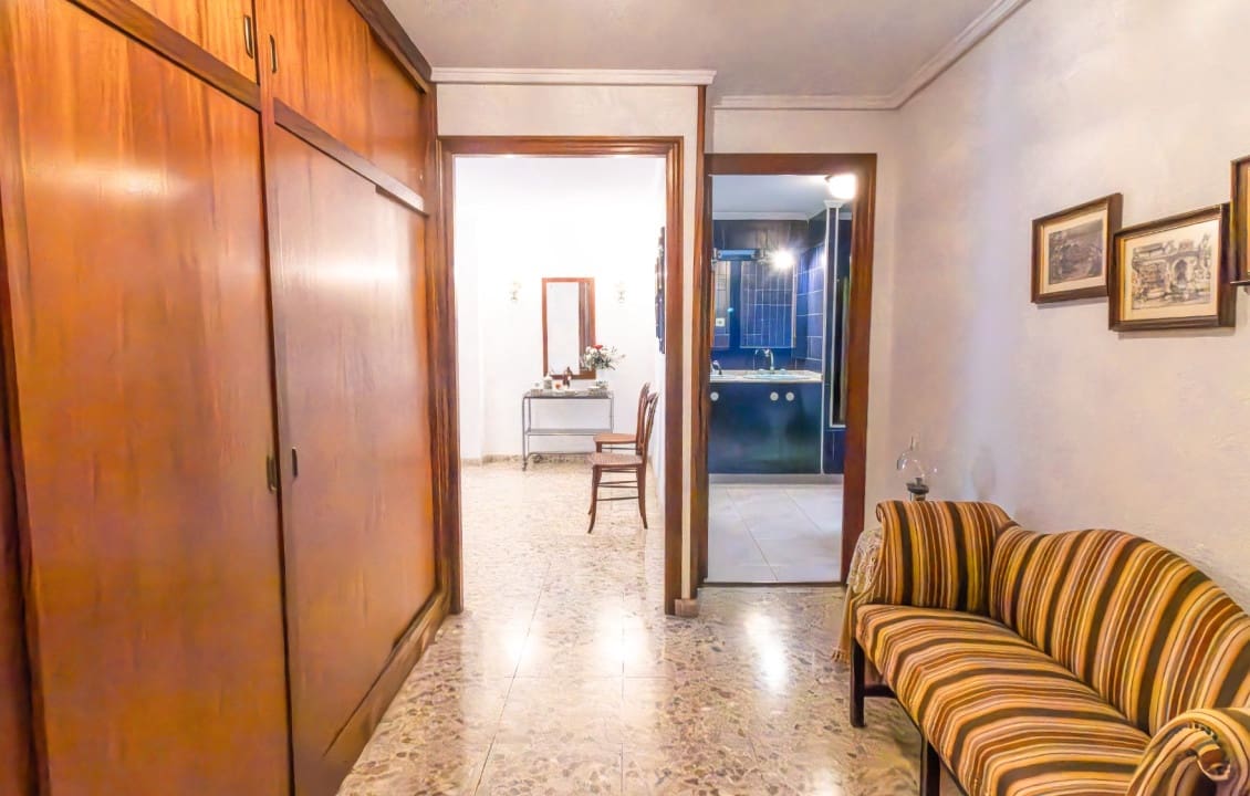 8 bedroom Apartment for sale in Elche / Elx - € 399,000 (Ref: 9687360)