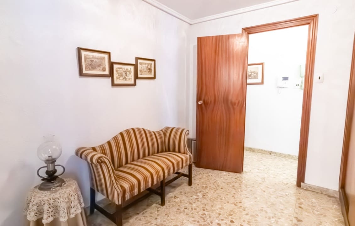 8 bedroom Apartment for sale in Elche / Elx - € 399,000 (Ref: 9687360)