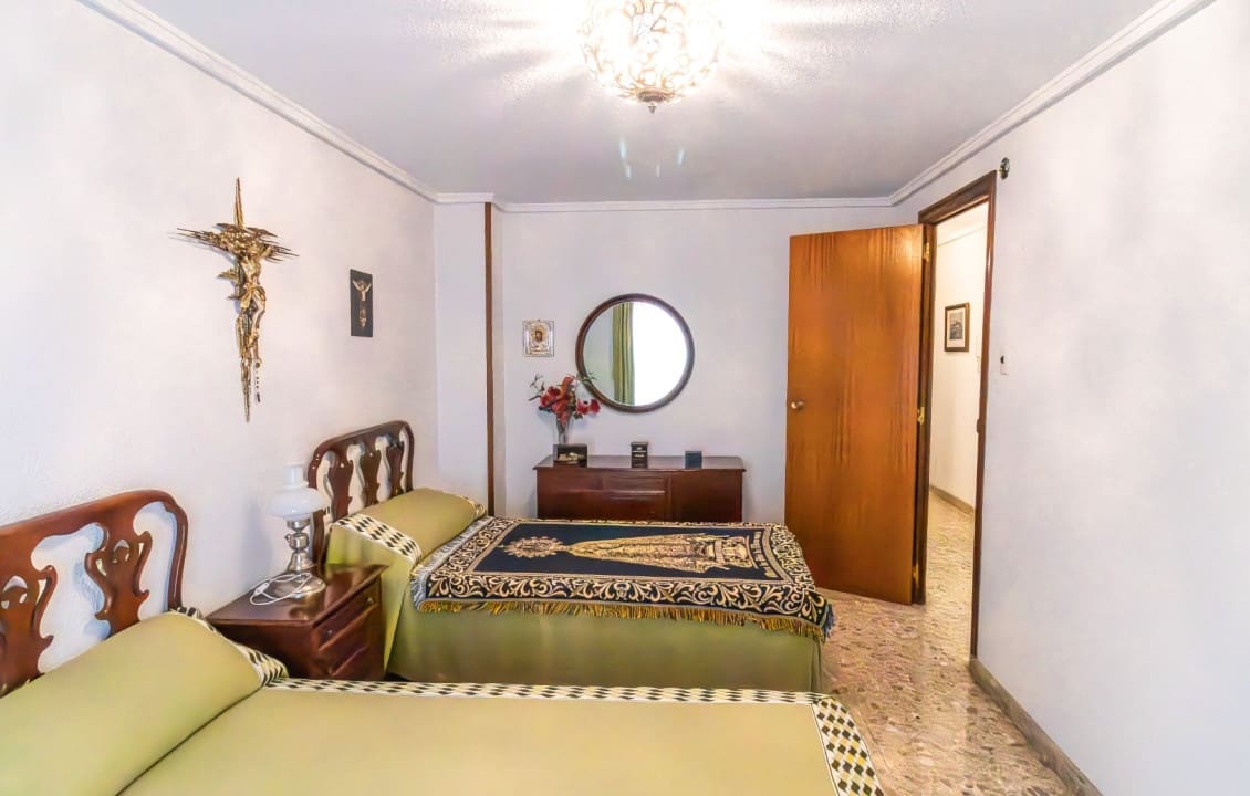 8 bedroom Apartment for sale in Elche / Elx - € 399,000 (Ref: 9687360)