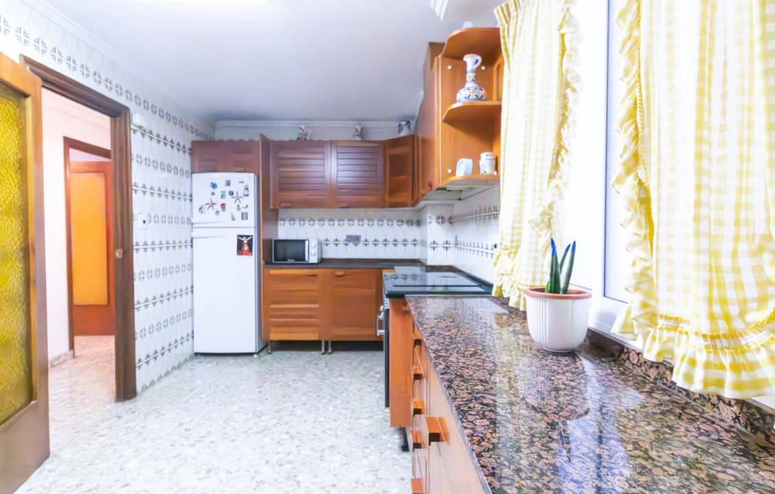 8 bedroom Apartment for sale in Elche / Elx - € 399,000 (Ref: 9687360)