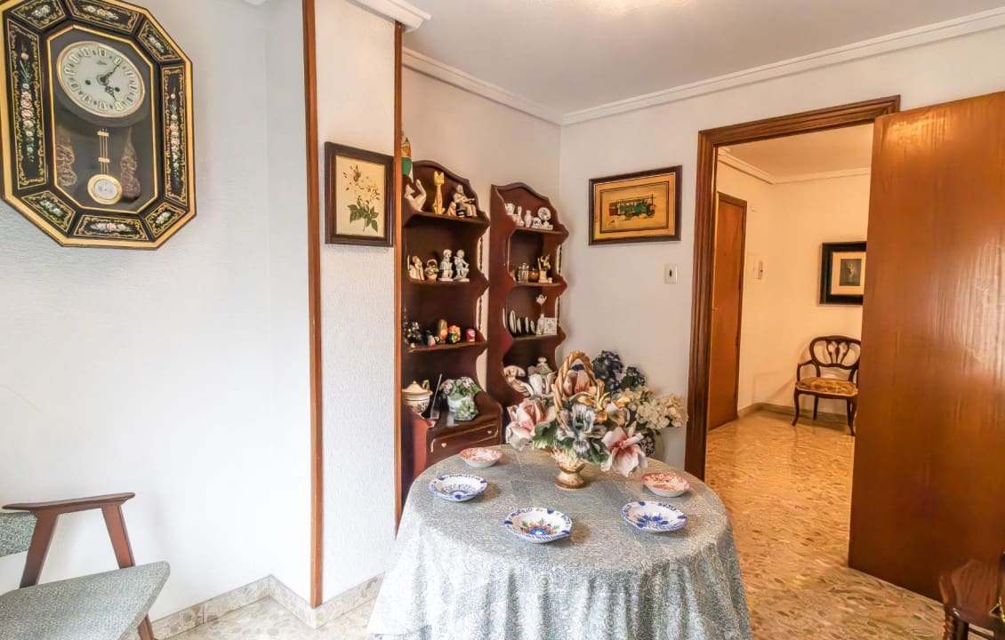 8 bedroom Apartment for sale in Elche / Elx - € 399,000 (Ref: 9687360)