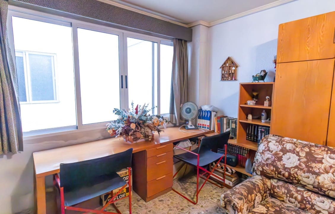 8 bedroom Apartment for sale in Elche / Elx - € 399,000 (Ref: 9687360)