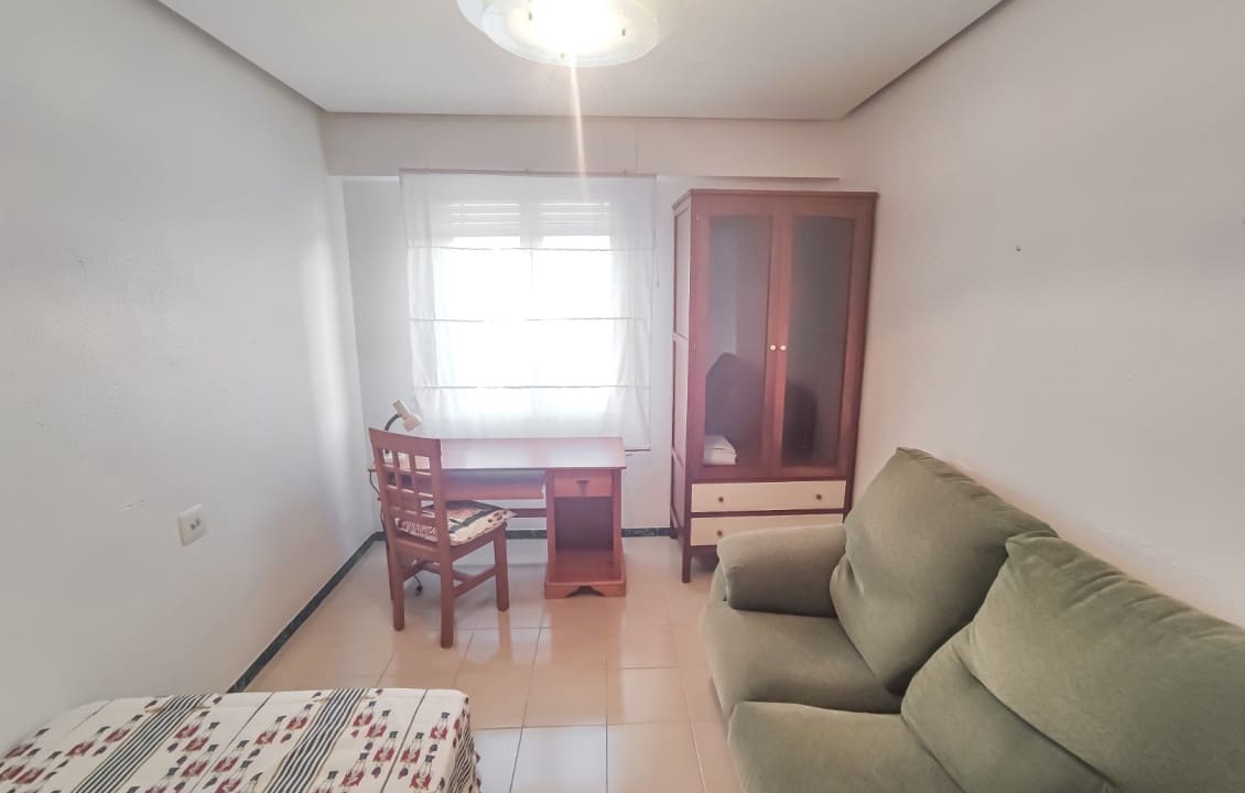 3 bedroom Apartment for sale in Elche / Elx - € 143,000 (Ref: 9687520)