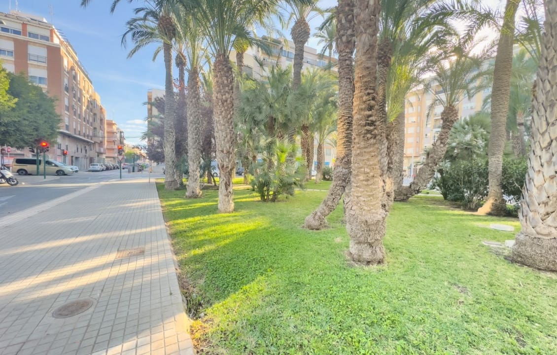 3 bedroom Apartment for sale in Elche / Elx - € 143,000 (Ref: 9687520)