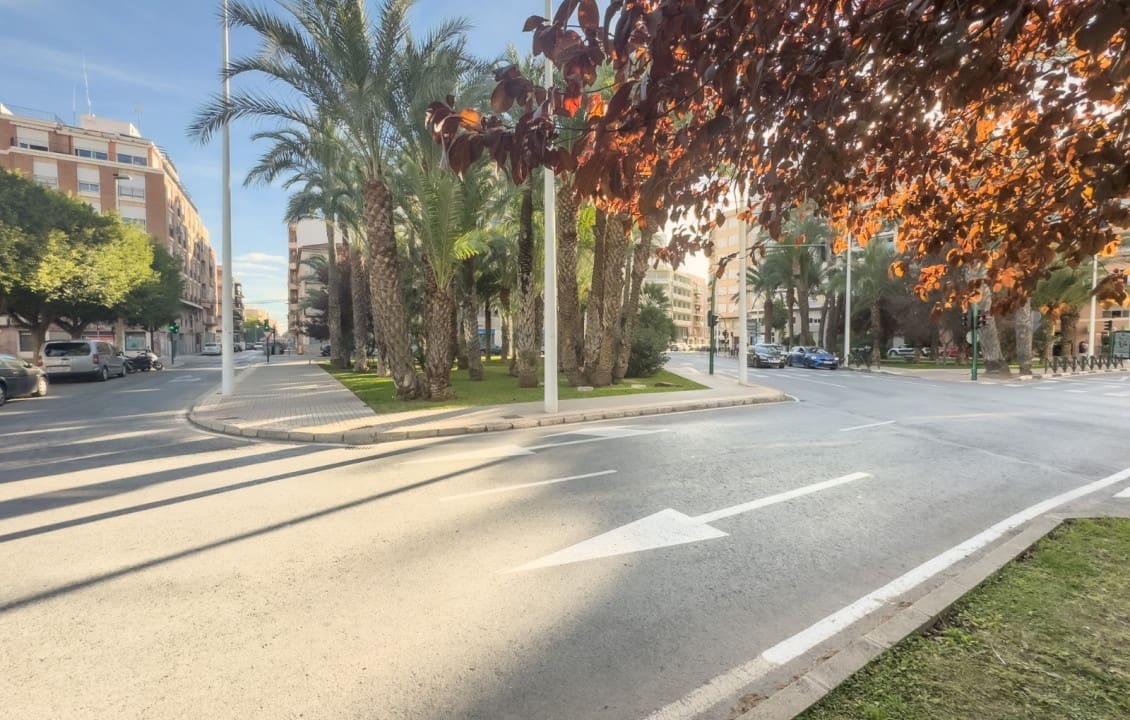 3 bedroom Apartment for sale in Elche / Elx - € 143,000 (Ref: 9687520)