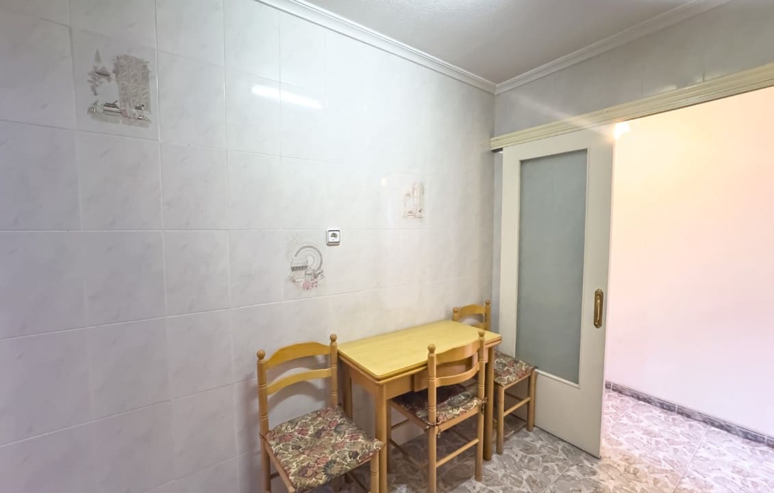 3 bedroom Apartment for sale in Elche / Elx - € 143,000 (Ref: 9687521)