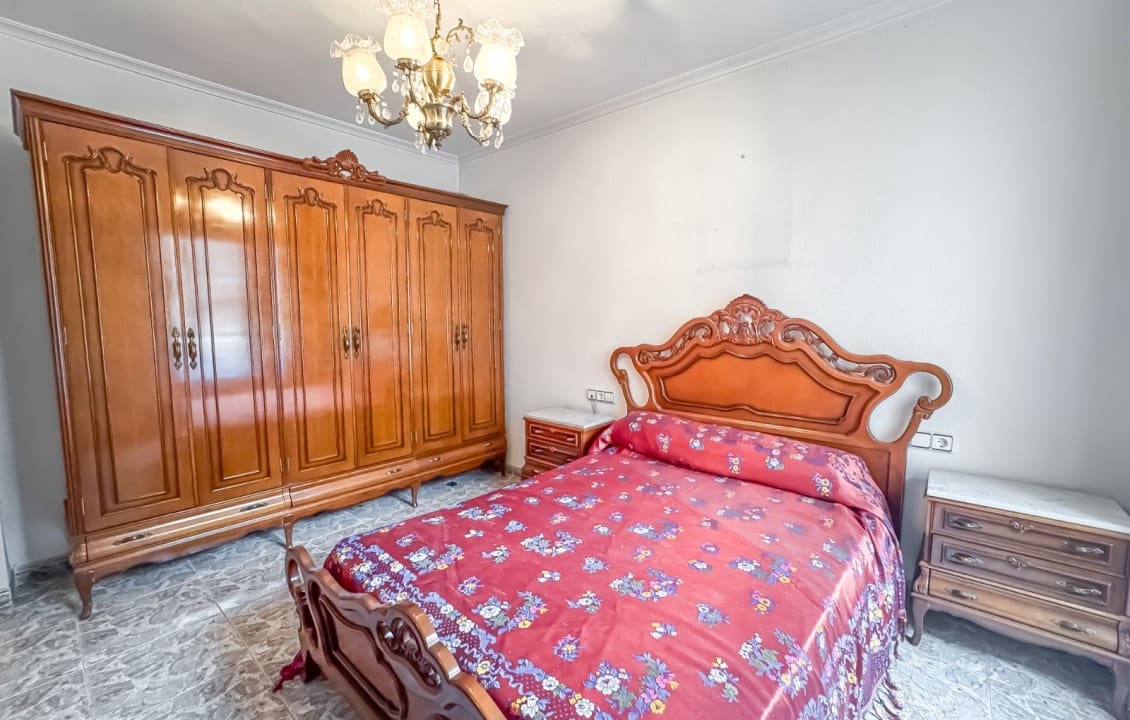 3 bedroom Apartment for sale in Elche / Elx - € 143,000 (Ref: 9687521)