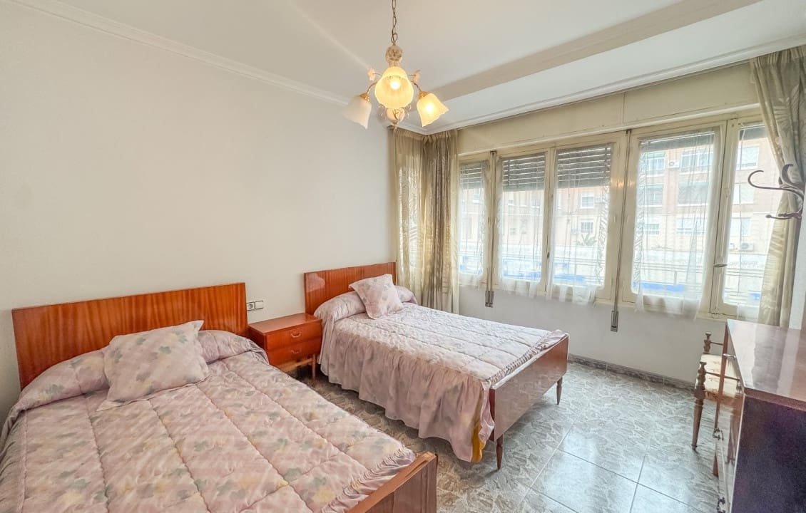 3 bedroom Apartment for sale in Elche / Elx - € 143,000 (Ref: 9687521)